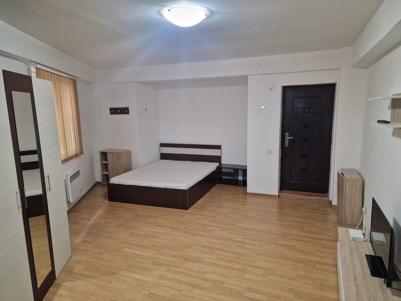 Bacau Garsoniera open-space de inchiriat